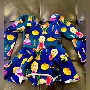 Sanderson sisters skirted Leo